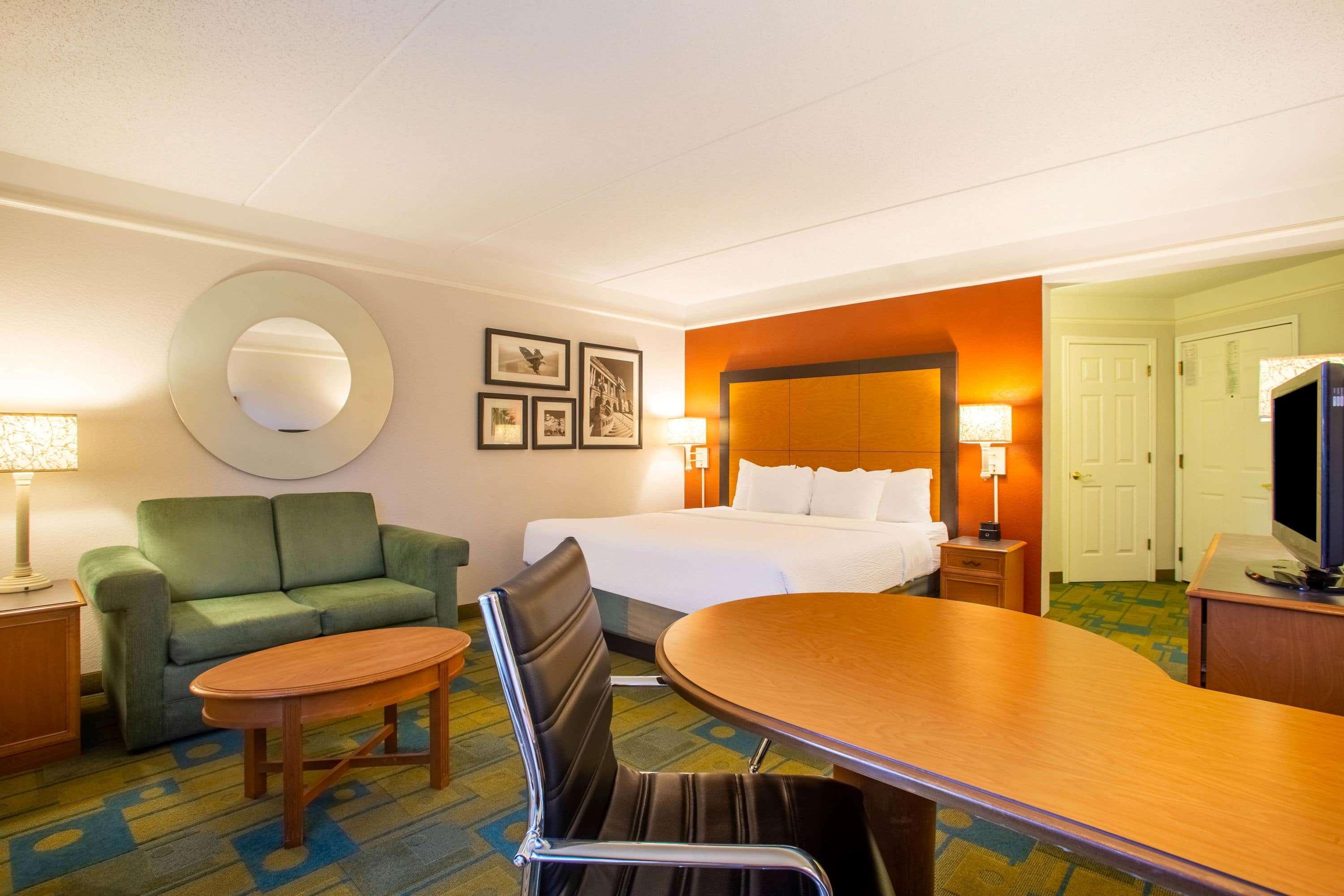 La Quinta By Wyndham Charlotte Airport South Hotel Exterior photo