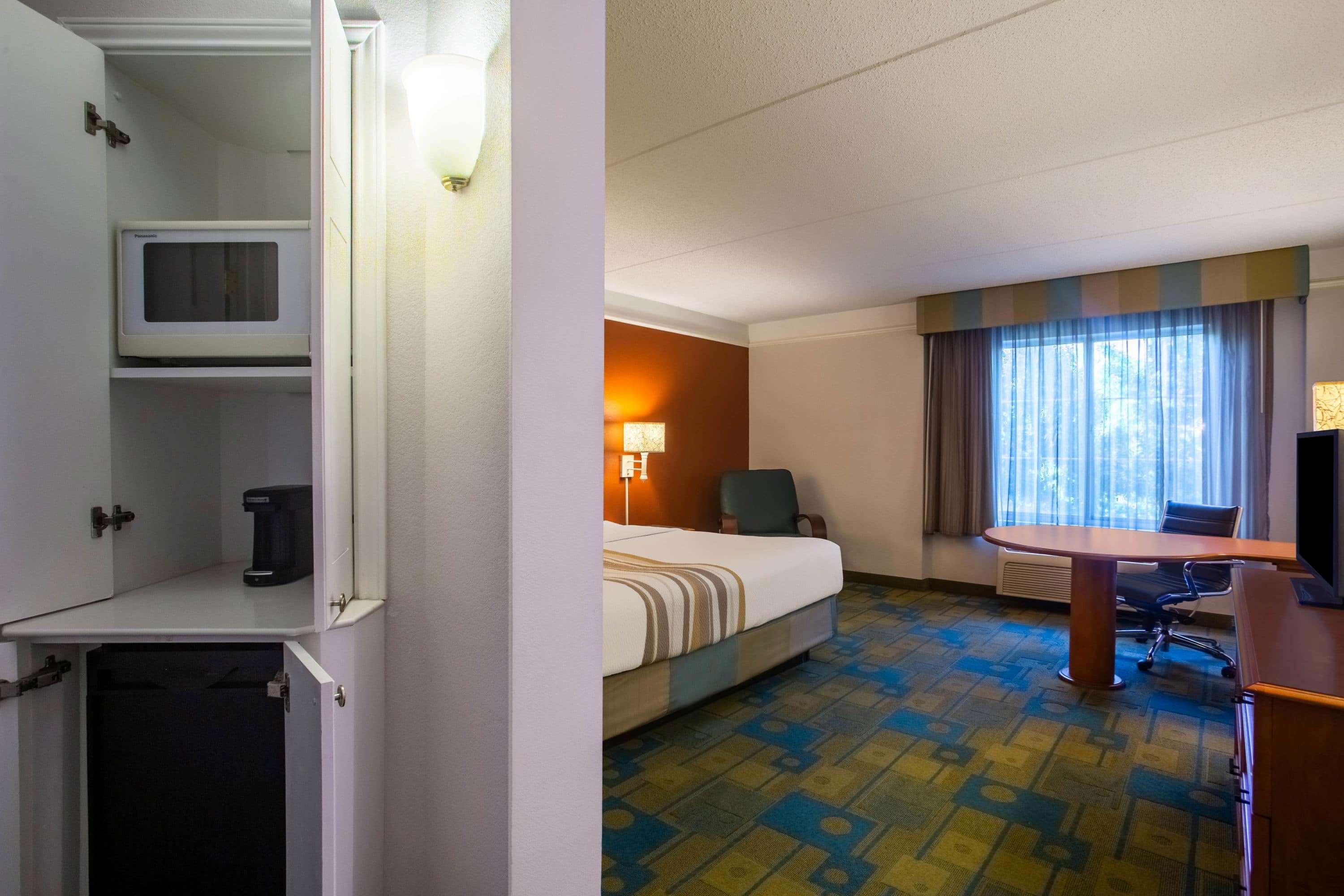 La Quinta By Wyndham Charlotte Airport South Hotel Exterior photo