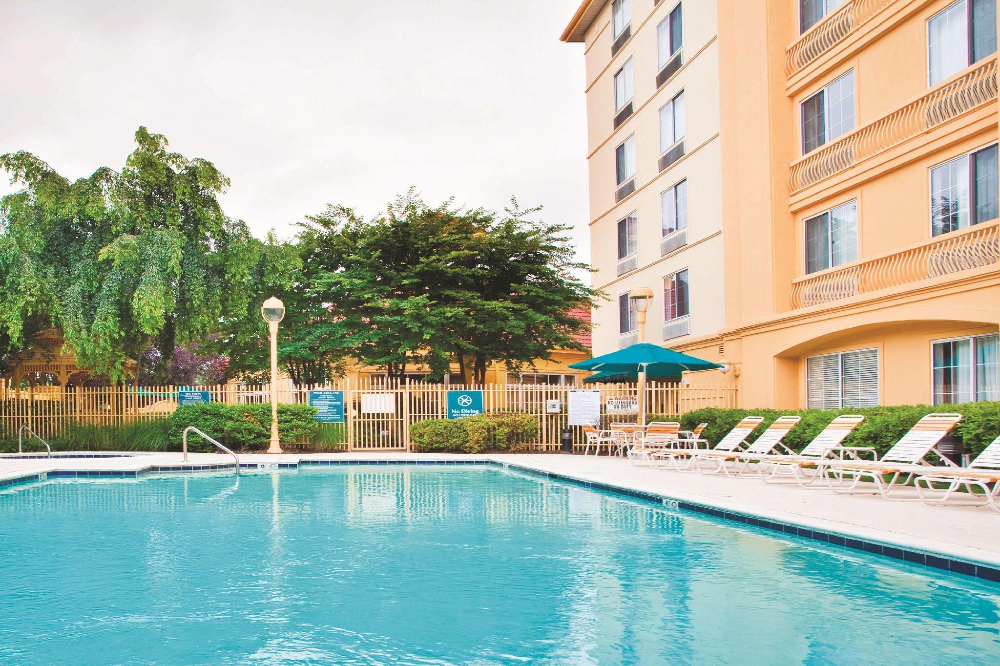 La Quinta By Wyndham Charlotte Airport South Hotel Exterior photo