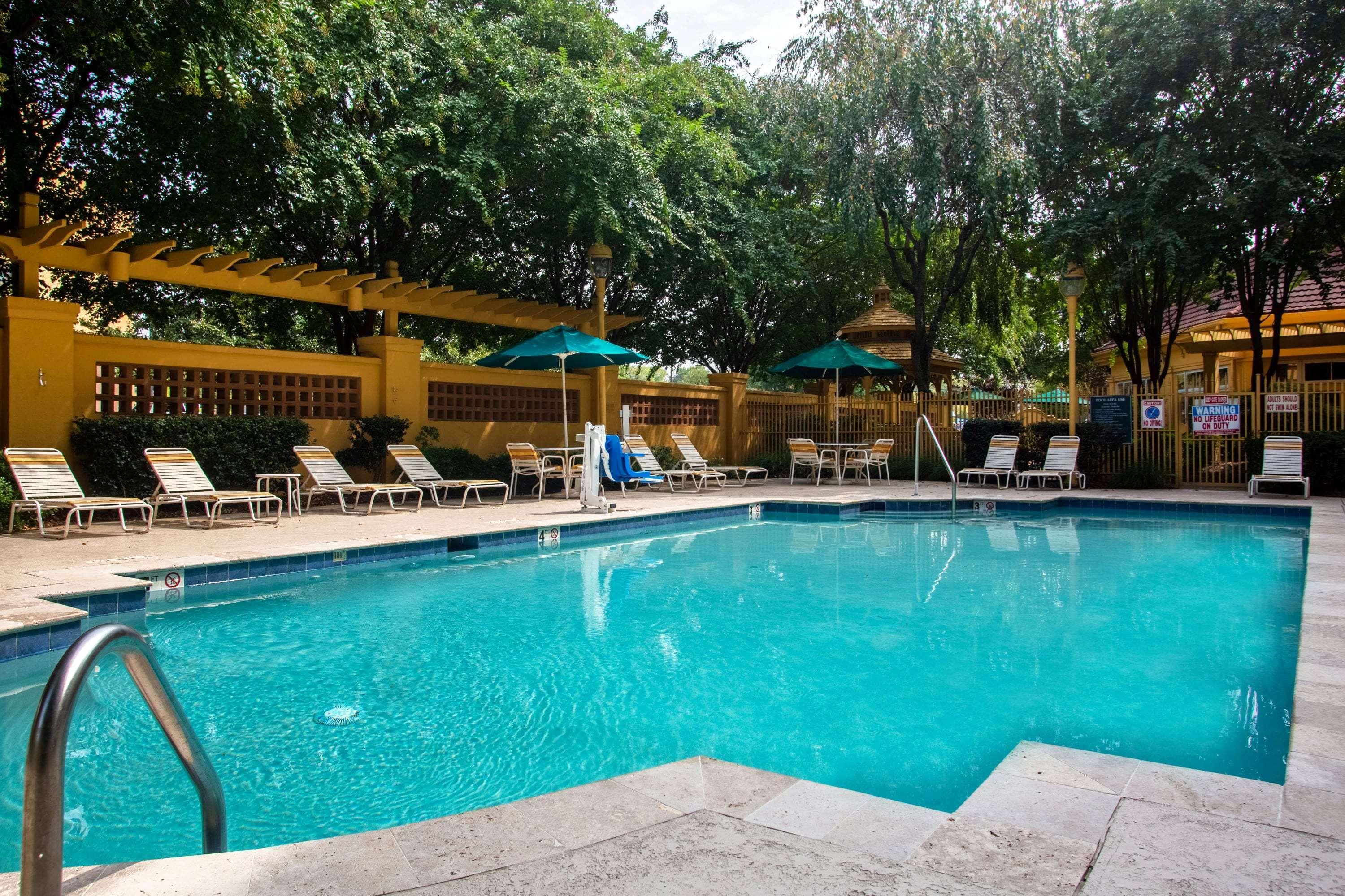 La Quinta By Wyndham Charlotte Airport South Hotel Exterior photo